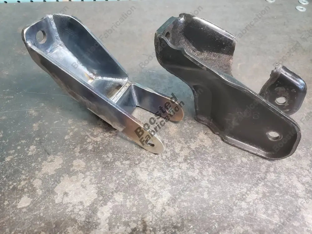 1G DSM 506 Front Engine Mount Bracket