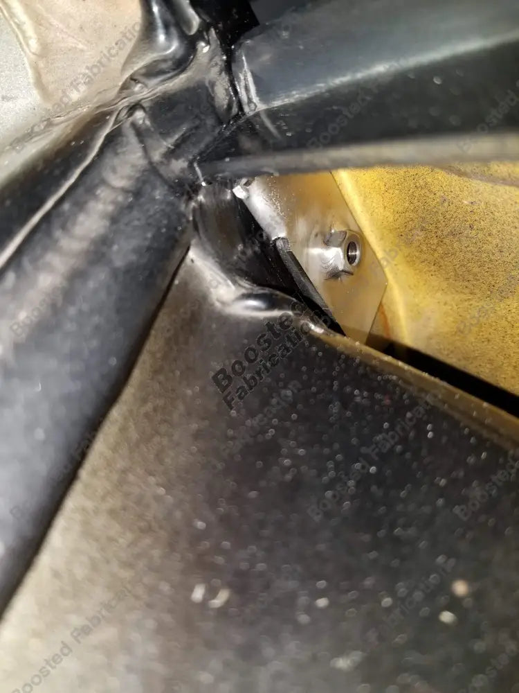 1G DSM Rear Bumper Retainer MB528467 MB528468