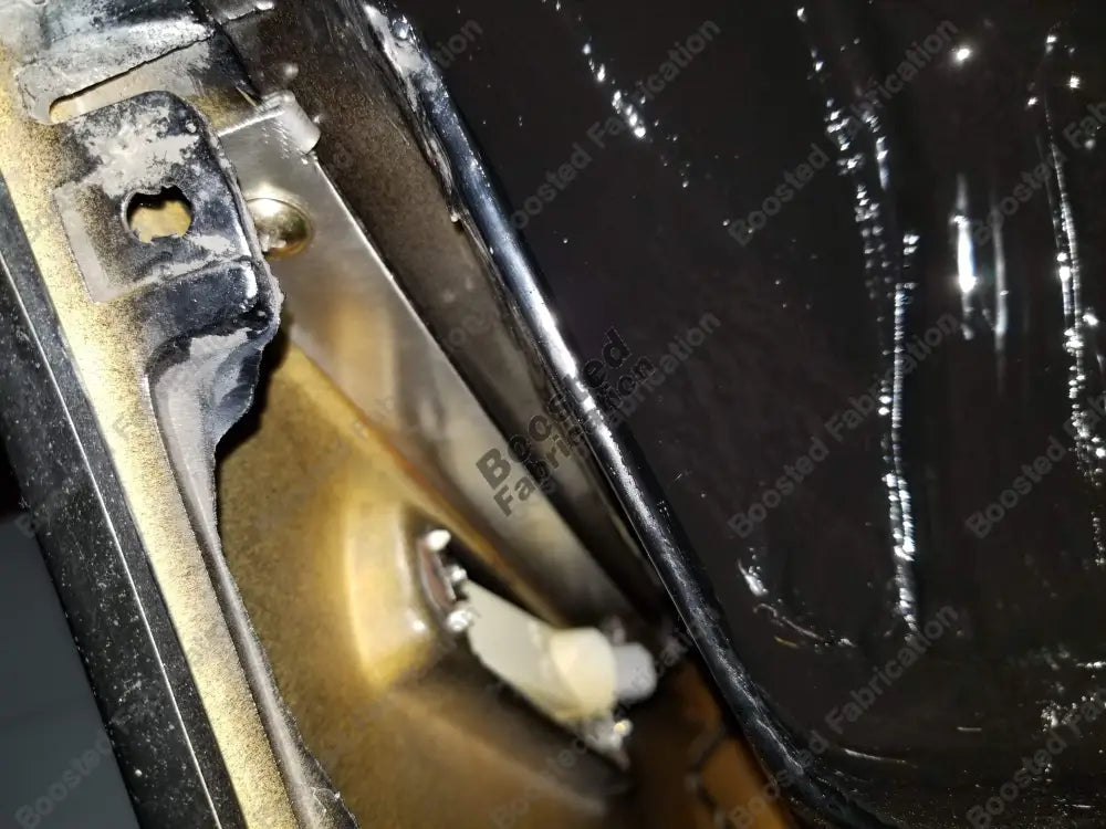 1G DSM Rear Bumper Retainer MB528467 MB528468