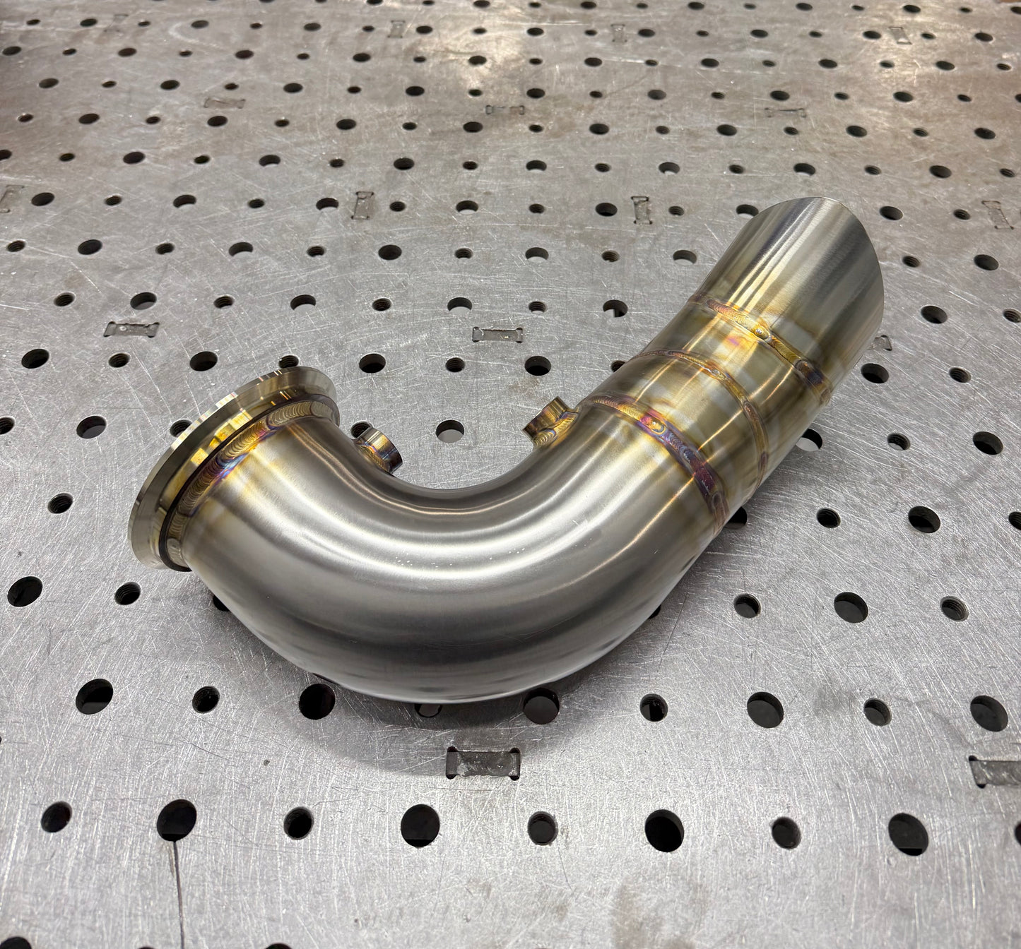 CCdesign 22-24 Audi 8Y A3/S3 & Volkswagen MK8 Golf GTI/R Hood Exit Exhaust